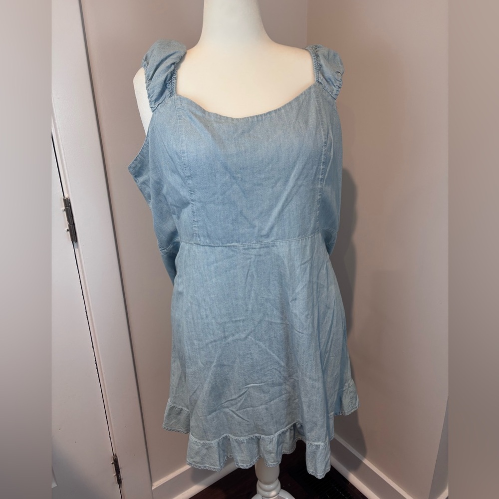 Old Navy XXL Chambray Light Wash Sleeveless Ruffle Hem Dress
